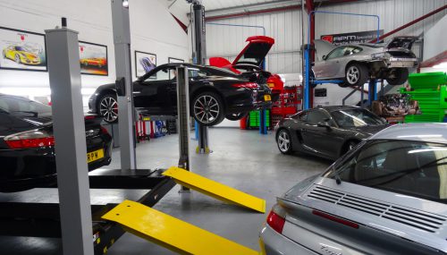Porsche_Servicing