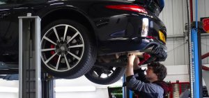Porsche-Servicing