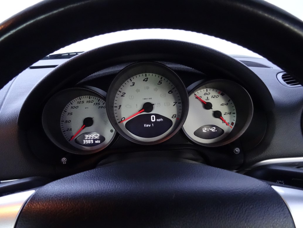 Porsche 987 Boxster S 3.4 Gen II Dashboard