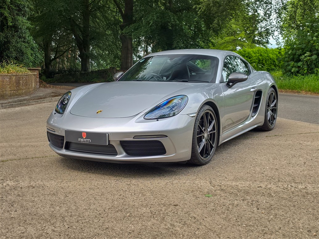 2019 Porsche 718 Cayman T